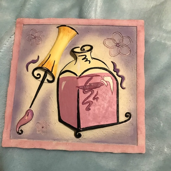 Shabby Chic plaster wall hangings - Picture 4 of 16